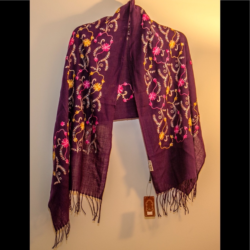 Beautiful scarf/wrap